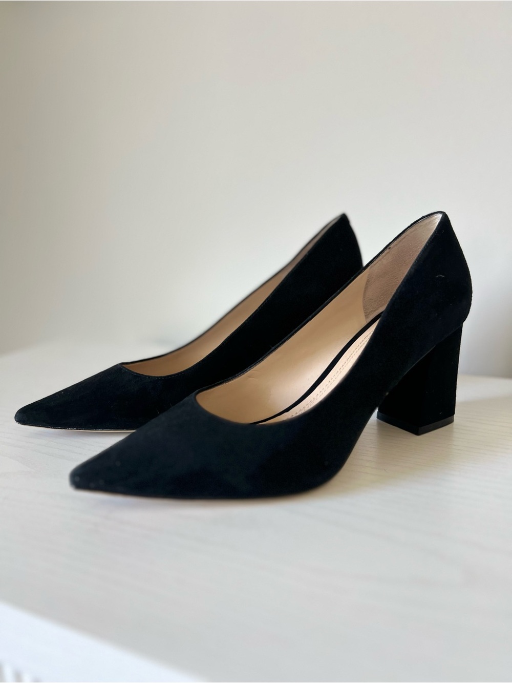 Marc Fisher LTD Zala Black Suede Pointed Toe Pumps 7.5 - Picture 2 of 11